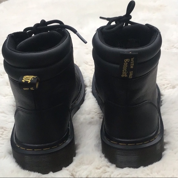 Dr. Martens Faora leather black boot NWOT - Picture 8 of 16